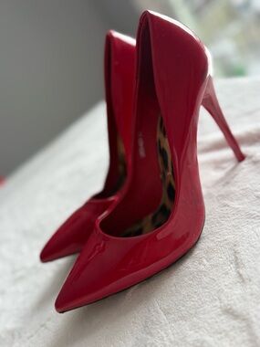 Classic Red Patent Pointed-Toe Stiletto Pump